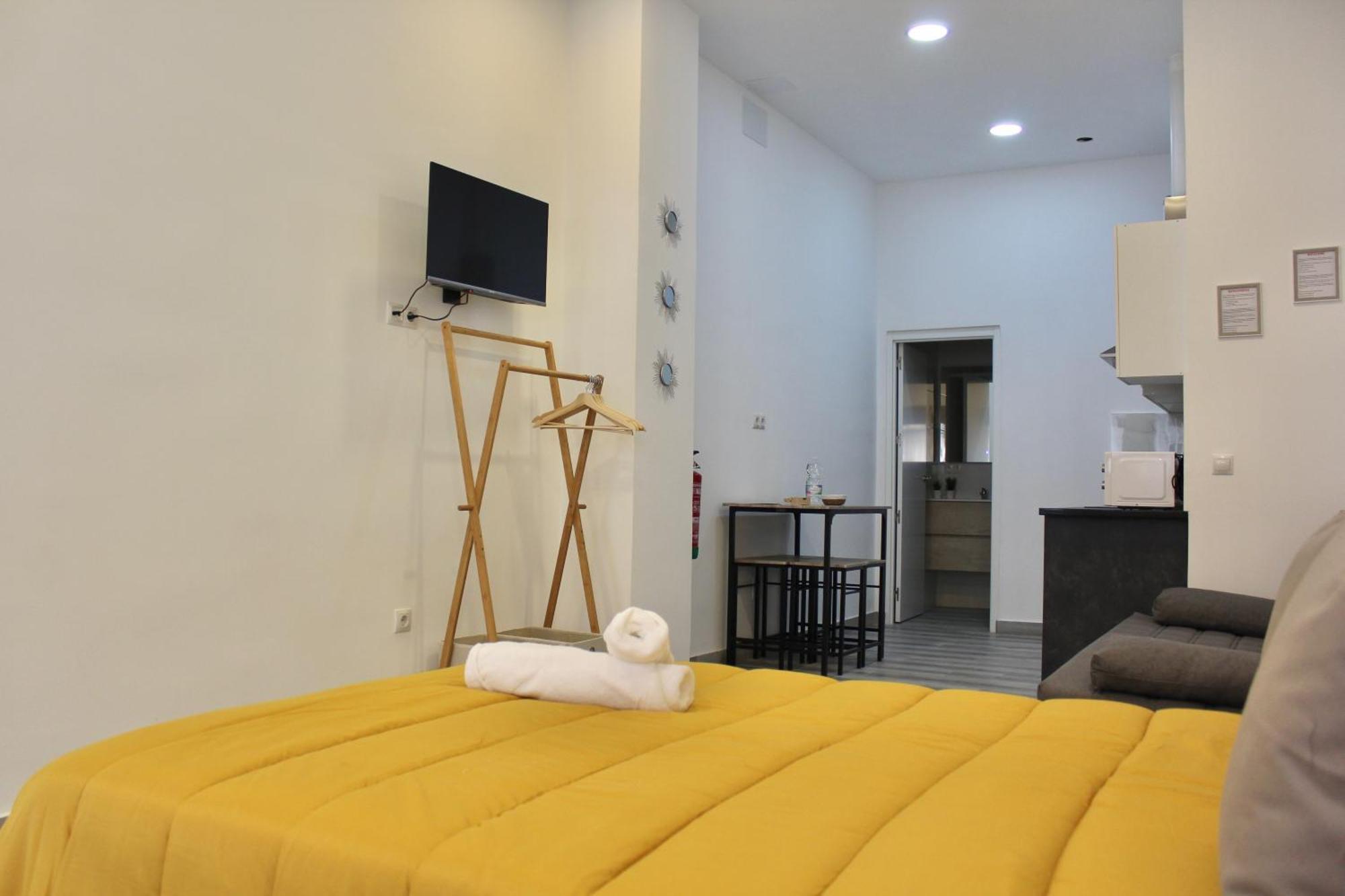Nuevo Estudio Divina Pastora N-1 말라가 외부 사진